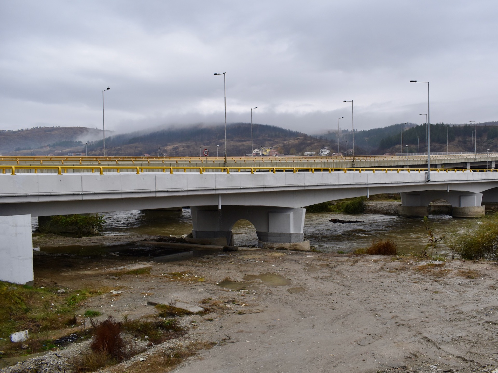 Sanim të urës Saraj
